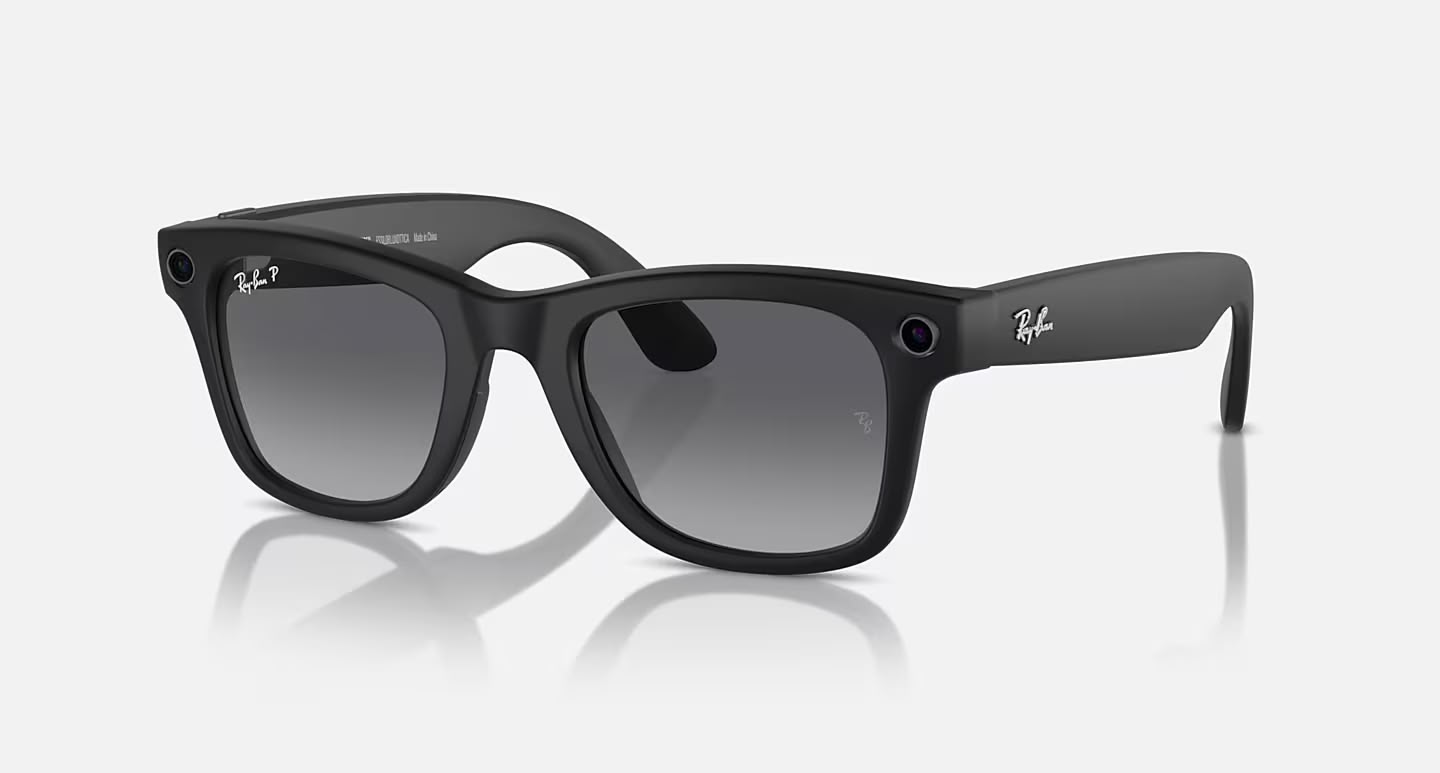 Gafas inteligentes Ray-Ban Meta Wayfarer 601/ST3 con lentes polarizadas degradadas grises y montura negra mate