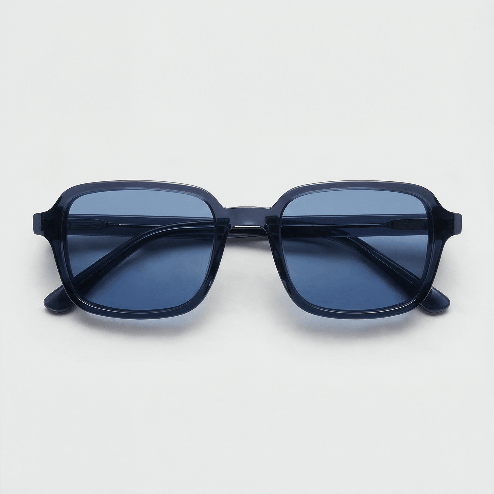 Gafas de sol de pasta Atlas Azul Cobalto cerradas — montura de pasta y acetato