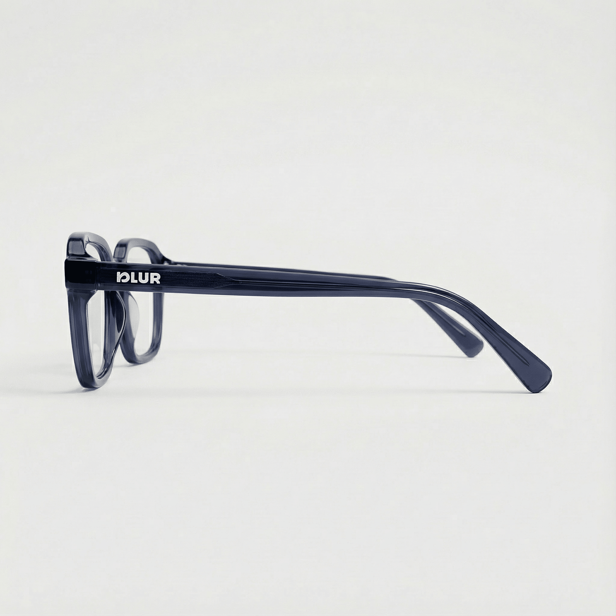 Atlas C1 | Filtro Azul — gafas de pasta con filtro de luz azul, vista lateral | Blur Eyeshop