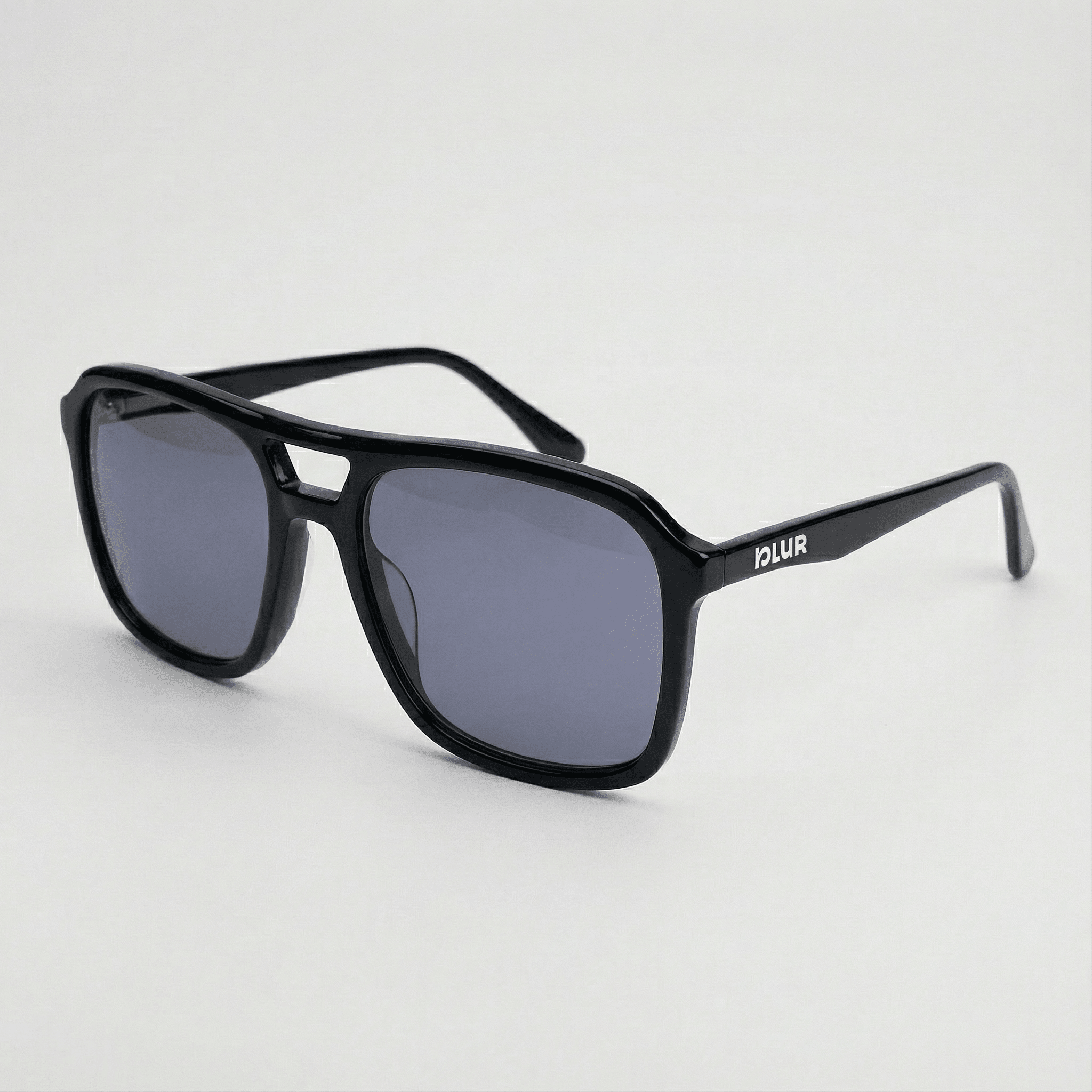 Bou C2 | Gris — montura de acetato hecha a mano, vista lateral | Blur Eyeshop
