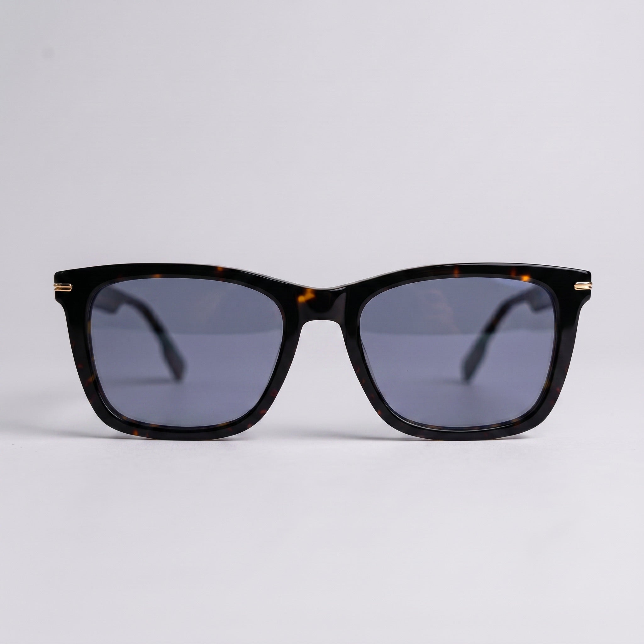 Capri C4 | Gris — gafas de sol de pasta, vista frontal | Blur Eyeshop