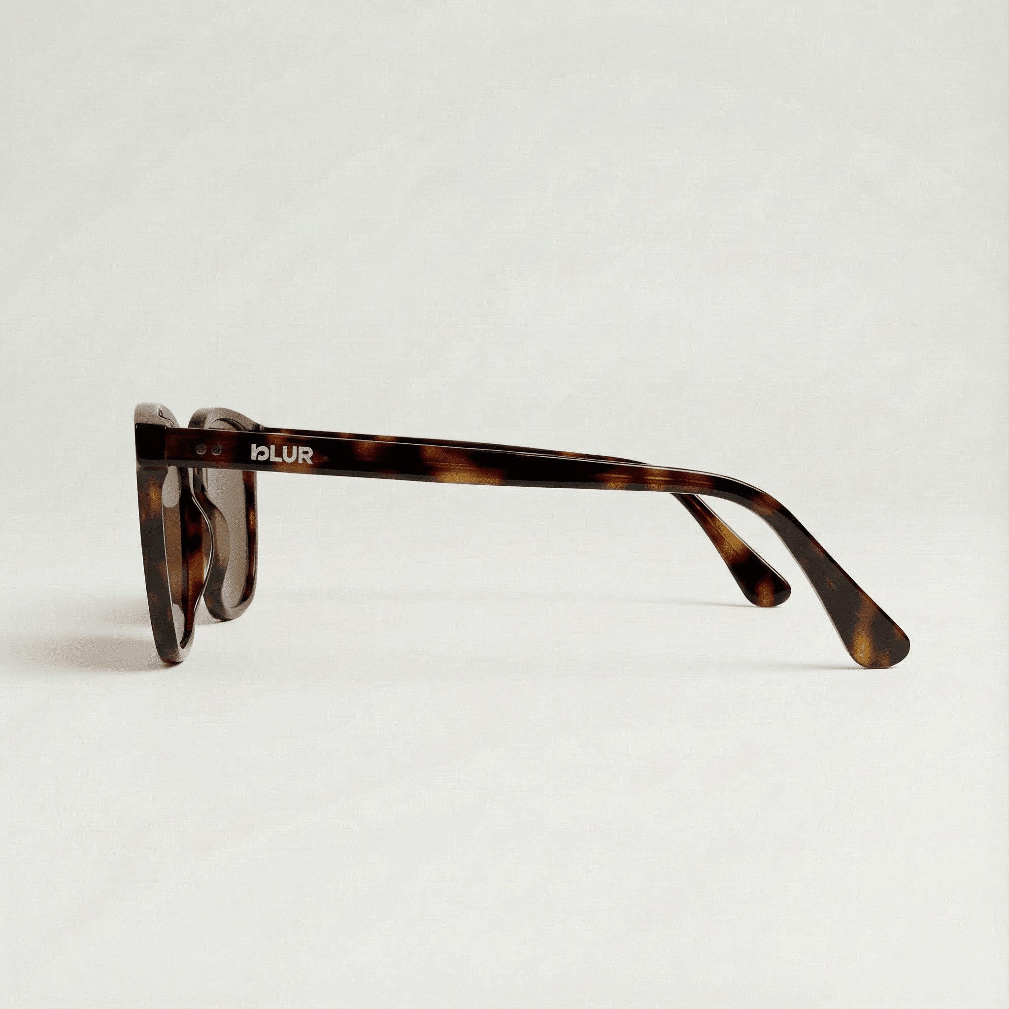 Portinax C2 | Marrón — gafas de sol de pasta, vista lateral | Blur Eyeshop