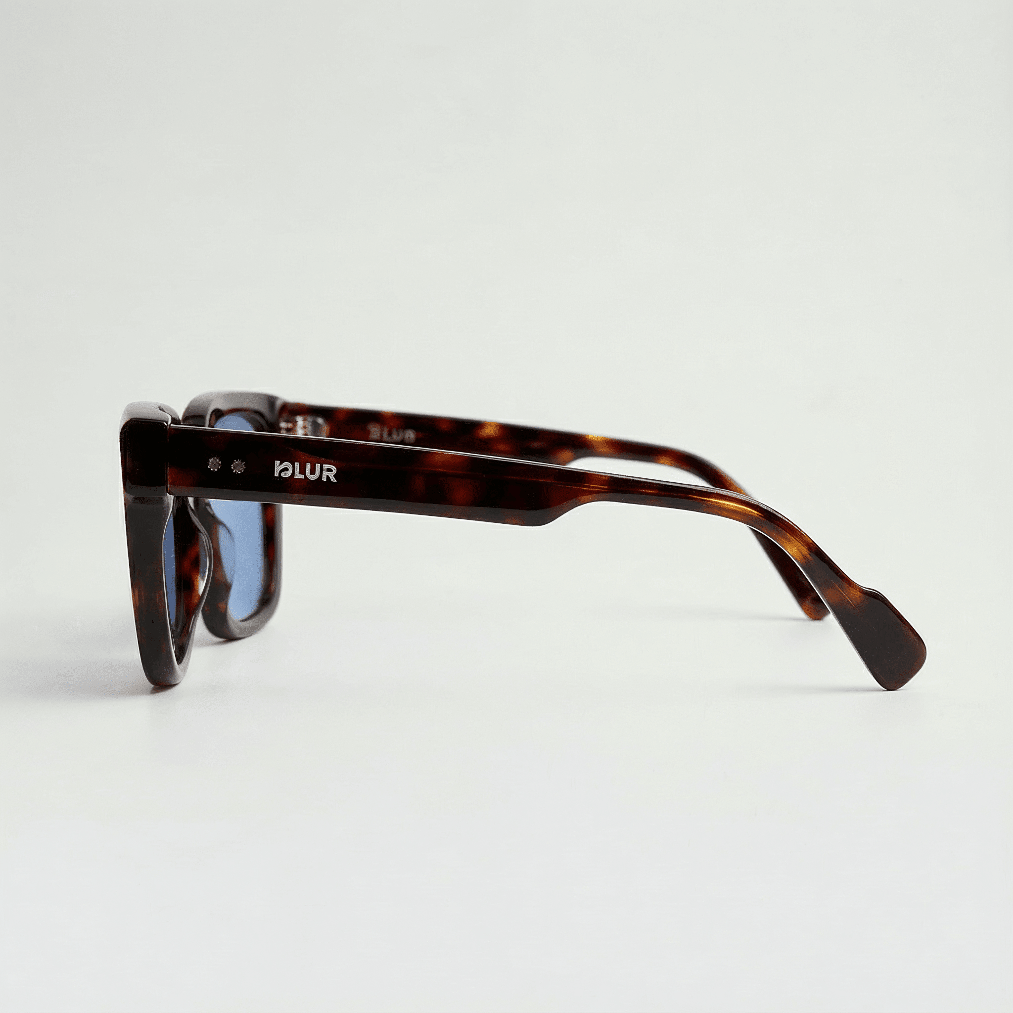 Titan C4 | Azul Cobalto — gafas de sol de pasta, vista lateral | Blur Eyeshop